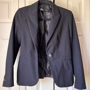Fitted Blazer in Black